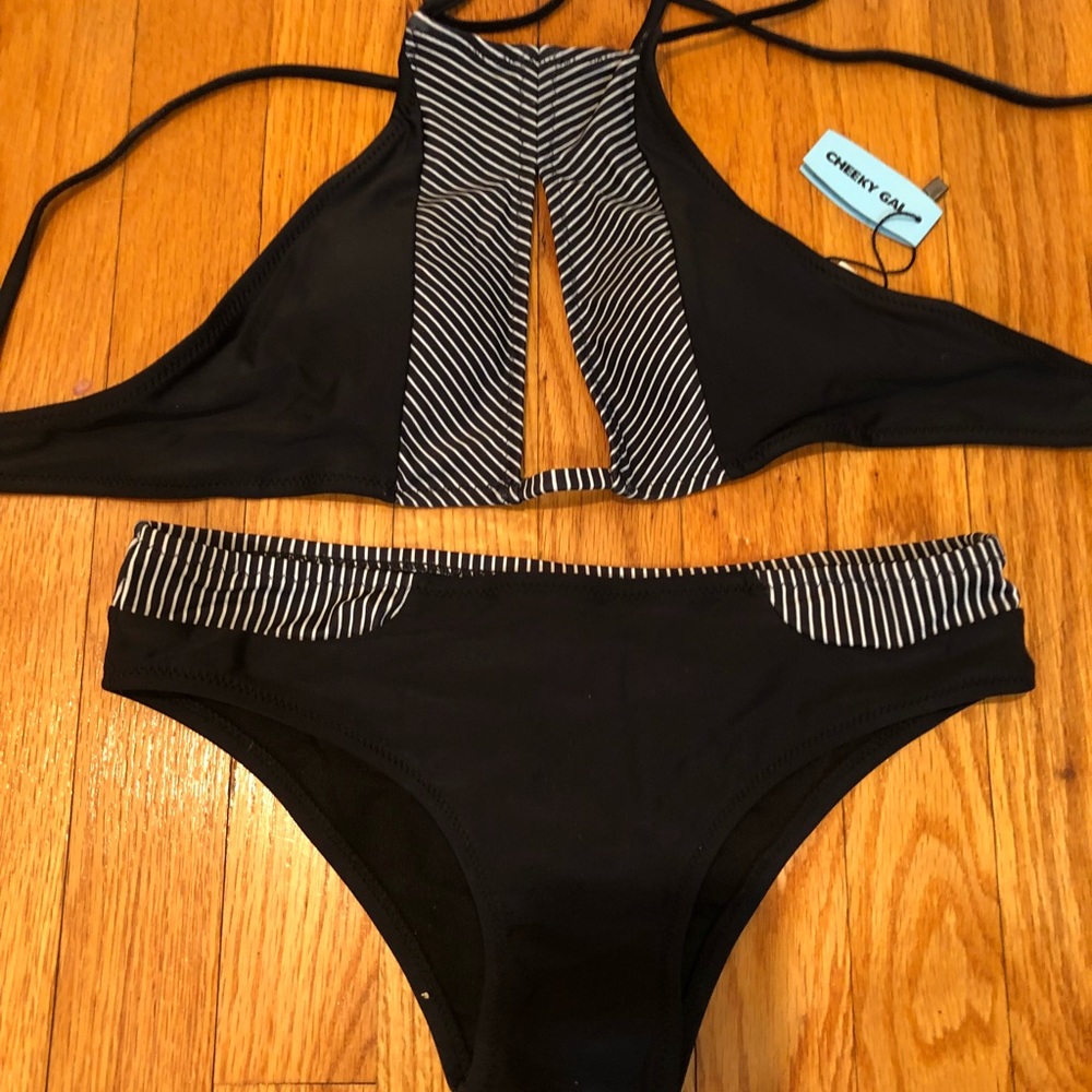 New with tags Cupshe bathing suit